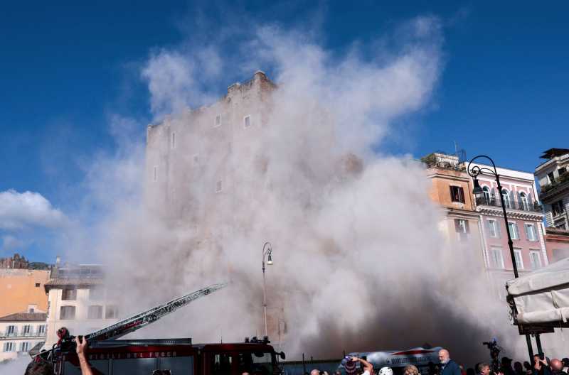 patriarhia solidara cu cei care au avut de suferit dupa prabusirea turnului istoric torre dei conti 6909e27c79f0e