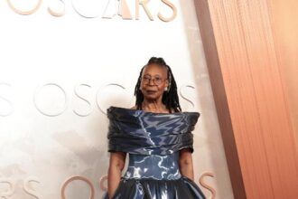 personalitatea zilei actrita whoopi goldberg 69159f23df843