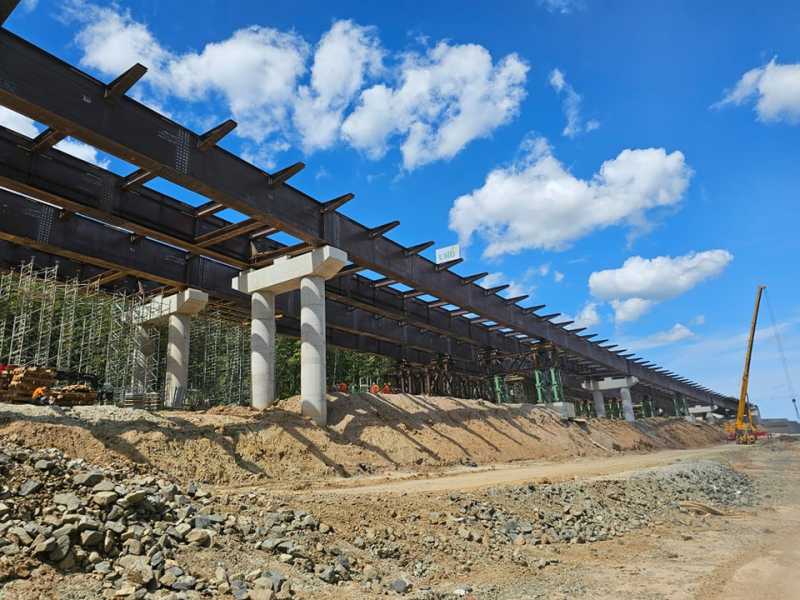 pistol stadiul fizic al lucrarilor de pe santierul sectiunii zimbor poarta salajului a autostrazii transilvania a ajuns la 90 690b5d05a1c39