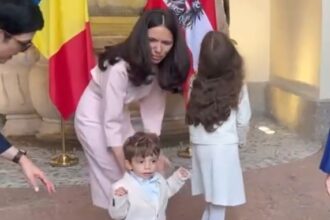 presedintele nicusor dan afirma ca 100 se va casatori in viitorul apropiat eu cred ca gestul asta trebuie luat intr o perioada de liniste si reflectie a vietii tale 6906344d882d4