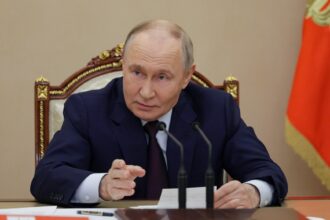 putin si liderul kazahstanului se intalnesc la moscova pentru discutii despre sanctiunile americane asupra petrolului 6913aa927d3ce