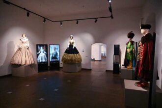 reportaj alba reconstituiri ale tinutelor purtate de mihai viteazul gabriel bethlen isabella jagiello si ecaterina de brandenburg 692ab5f490f60