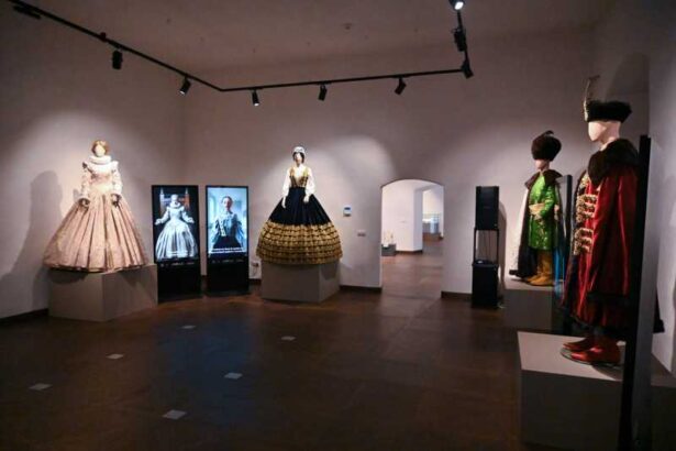 reportaj alba reconstituiri ale tinutelor purtate de mihai viteazul gabriel bethlen isabella jagiello si ecaterina de brandenburg 692ab5f490f60