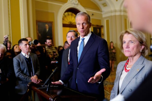 republicans warn bondi not to bury epstein files after laws passage 691f76e5bf4d8