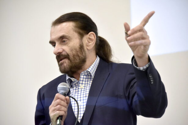 robert schwartz nominalizarea usr pentru functia de director al societatii romane de radiodifuziune 691a25ae6a62e