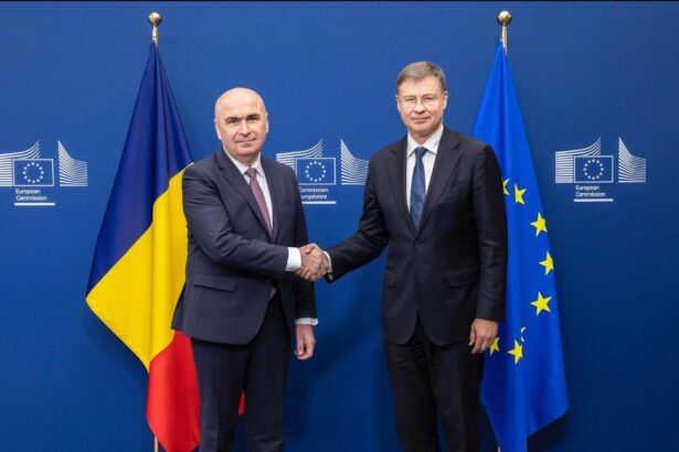 romania evita suspendarea fondurilor europene comisia europeana confirma imbunatatirea situatiei economice reactia premierului bolojan 6926046698952