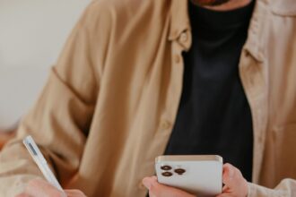 sapte deputati pnl au depus un proiect de lege privind limitarea accesului la unele informatii de interes public initiativa a fost ulterior retrasa 691d94cad2183 scaled 1