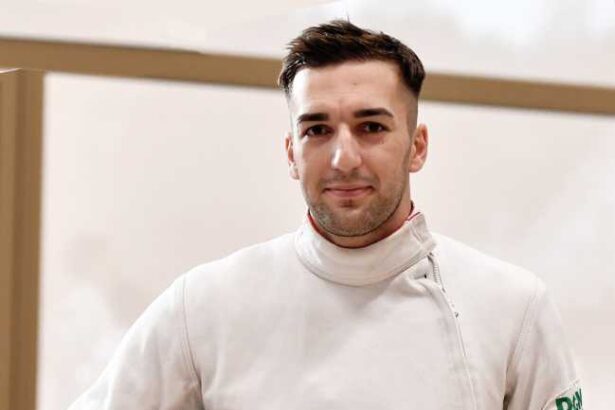 scrima adrian dabija a castigat cupa romaniei la spada 6915fe16e9ed4