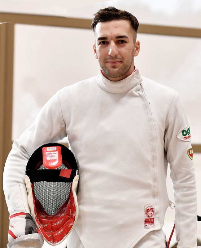 scrima adrian dabija a castigat cupa romaniei la spada 6915fe16e9ed4