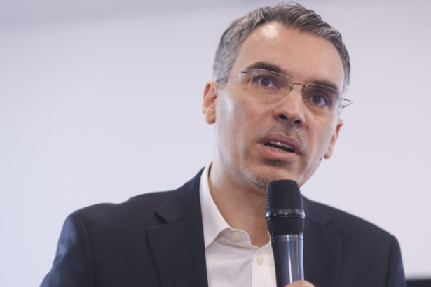 seful inscop remus stefureac replica voalata pentru catalin drula consilierul lui nicusor dan acuza sondaje trucate 691f12f418831 scaled 1