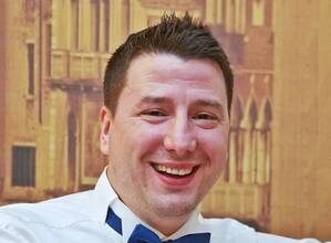 senator ales pe listele sos romania suspectat de furt 691757efeafcc