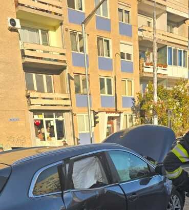 sibiu patru persoane ranite in urma coliziunii intre doua autoturisme intr un sens giratoriu 69062188e9ef3