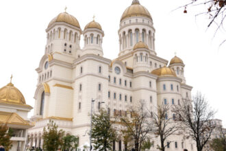 slujbe la catedrala mantuirii neamului de sfantul andrei si ziua nationala 692ad3e1a82bd