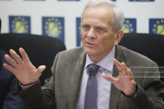 theodor stolojan bolojan nu poate fi jucat pe degete ramane premier pana in 2027 niciun partid nu vrea sa rupa coalitia pe fond nici psd ul nu isi doreste acest lucru 69059741e5846