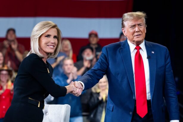 trump scolds air traffic controllers and blames rivals for economy in interview 6912a22ba5e84