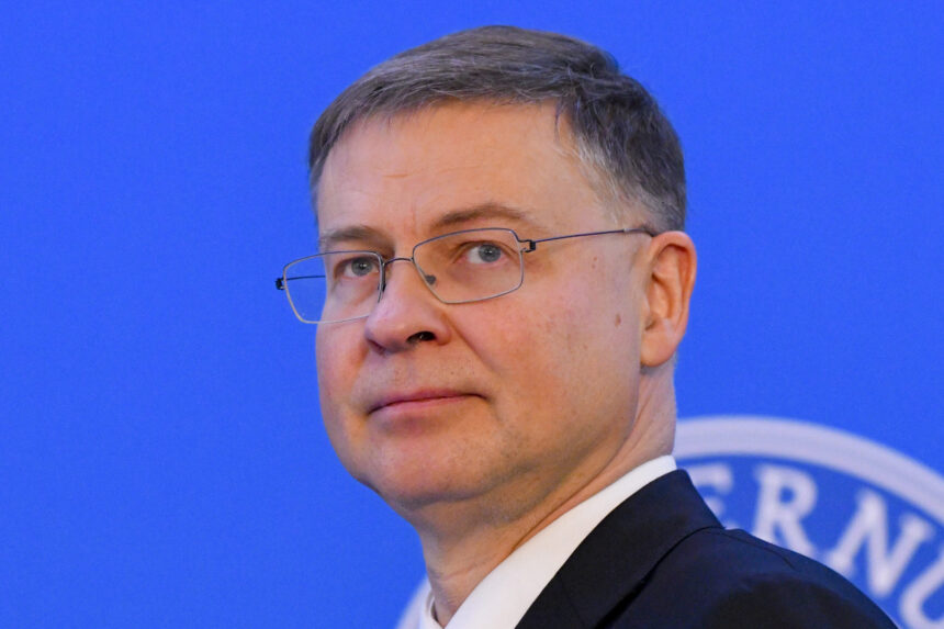 ue ar urma sa finanteze ucraina pana la aprobarea planului privind activele rusesti inghetate 690a38cee90a5