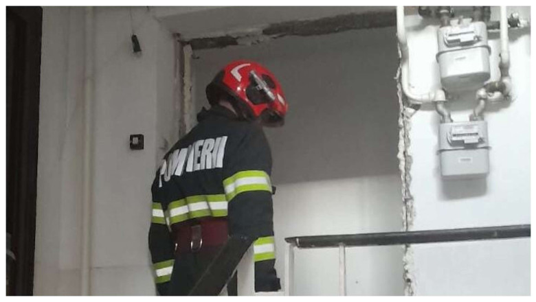 video explozie intr un bloc din ramnicu sarat zeci de oameni evacuati nu au fost victime care a fost cauza deflagratiei 690700d1c798d