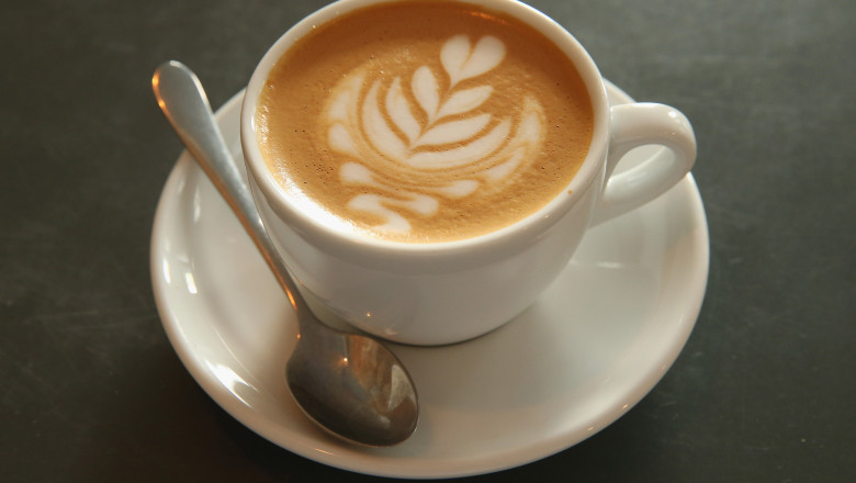 video nota de plata virala pentru o cafea si un croissant in capitala experiment digi24 691eab76a077f