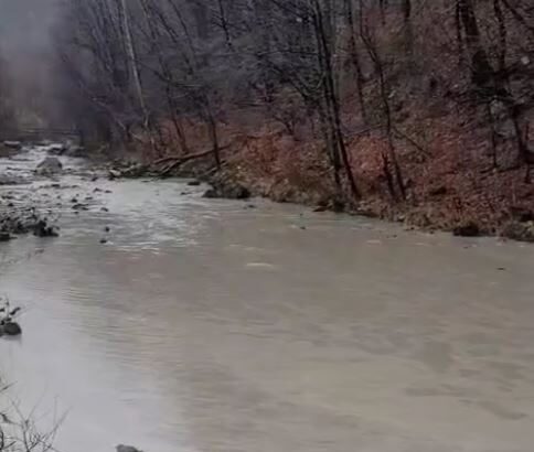 video prahova situatie critica la acumularea paltinu apele romane recomanda declararea unei situatii de urgenta 692b4bfd03fcb