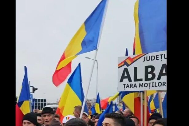 alba iulia george simion s a intalnit cu simpatizantii alaturi de care a plecat spre cetate acolo ne unim toti patriotii foto video 692d3cdeef030