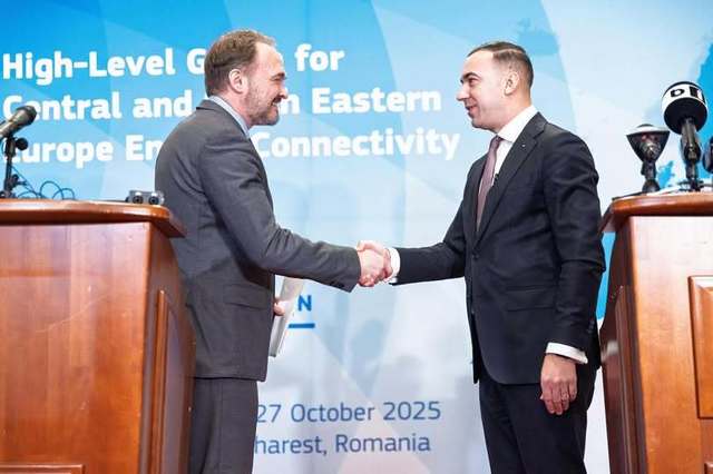 bogdan ivan ministrul energiei comisia europeana a adoptat pachetul european pentru retele energetice cadrul care pune in sfarsit romania si sud estul europei pe harta in 693ab6dded427