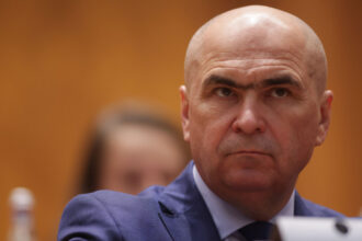 bolojan pana la craciun va fi luata o decizie cu privire la salariul minim cartel alfa perceptia e ca premierul uraste angajatii 69399ae0b1922