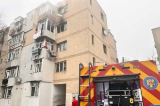 botosani 24 de persoane evacuate dintr un bloc in urma unui incendiu intr o garsoniera 6946a028346a3