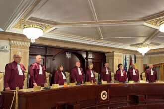 ccr decide astazi daca magistratii se vor putea pensiona in continuare la 50 de ani si cu pensii ca acum dezbaterile care au inceput sunt puternice tensiune in guvernul bolojan 693900982c2cd