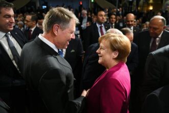 ce l a intrebat merkel pe iohannis despre trump martor la intalnire 6948553149cc5