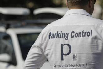 ciucu promite eliberarea trotuarelor de masini in centrul capitalei inclusiv ale institutiilor publice masurile anuntate de primar 6946bf39883c1