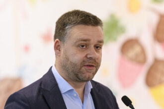 ciucu spune ca drula l a dezamagit personal si politic este disperat m a facut oaie cu sorici 692ef78ba0e73