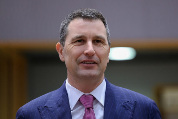 criza apei potabile din prahova tanczos barna cateodata am impresia ca dorel ajunge in functii de conducere cearta politica acum nu ajuta ce masuri propune 693112e66e3b9