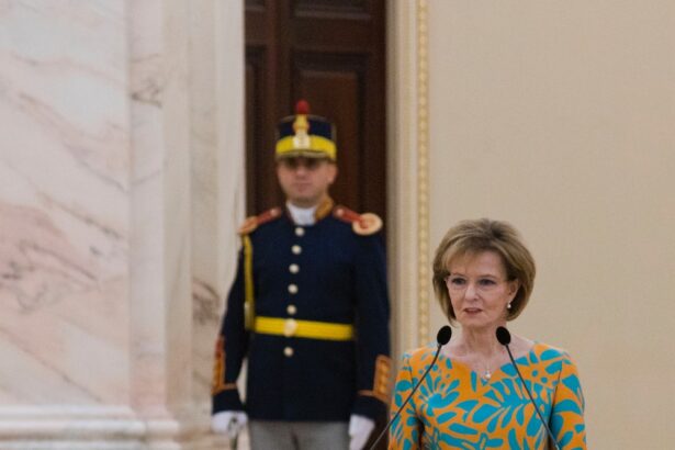 custodele coroanei oamenii simt ca desi au dreptul de a vota nu au puterea de a si schimba soarta 6940ecc6846e1