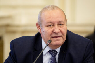 daniel fenechiu il indeamna pe sorin grindeanu sa ia o pozitie publica fata de amanarea pronuntarii ccr 6954188fdcdd0