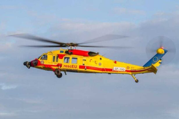 dsu un elicopter black hawk achizitionat prin programul resceu livrat inspectoratului general de aviatie foto video 694504ef54eda