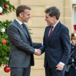 emmanuel macron i a vorbit lui nicusor dan in limba romana 69384df8985f5