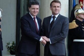 emmanuel macron mesaj in limba romana traiasca prietenia dintre romania si franta video 693864bbf0abb