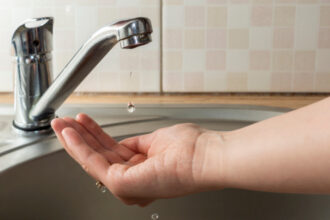 exclusiv daniel david n ai cum sa mergi la scoala fara apa potabila cat timp vor mai face copiii din localitatile afectate cursuri online 692ebf1113c0c