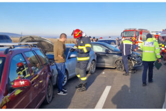 foto accident in lant pe dn11 in covasna 7 masini implicate 5 persoane printre care si un copil au fost duse la spital 6946c9c395f61