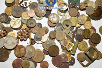 galerie foto perchezitii in neamt doua persoane audiate dupa ce au folosit detectoare de metale in situri arheologice 693bf4126f5bf