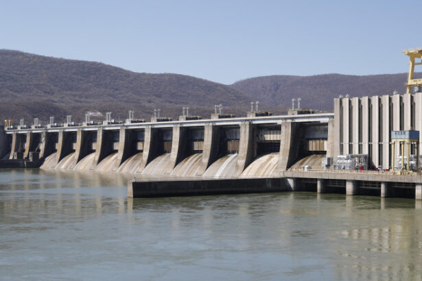 hidroelectrica anunta intreruperea unor activitati din prima zi a anului 2026 cat va dura problema 695517e9df306