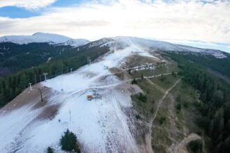 hunedoara prima sanie pe sine va fi pusa in functiune in statiunea straja 69456adf02762