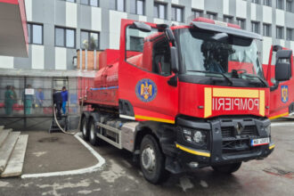 igsu continua actiunile de sprijin in prahova si dambovita dupa intreruperea alimentarii cu apa autospeciale trimise din alte judete 692dadfdb3a58