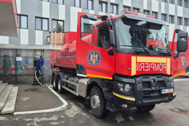 igsu continua actiunile de sprijin in prahova si dambovita dupa intreruperea alimentarii cu apa autospeciale trimise din alte judete 692dadfdb3a58