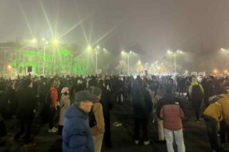 live text justitie nu coruptie protest in piata victoriei zeci de manifestanti cer demiteri la varful justitiei si reforme imediate 693afddd3d6c8