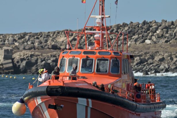 more than 3000 migrants died trying to reach spain in 2025 6952f1092652e