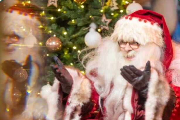 mos craciun soseste sambata la targul de craciun din piata constitutiei 693cd922e915c