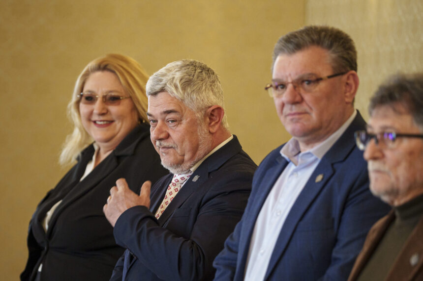 motiunea de cenzura impotriva guvernului a fost depusa mesajul lui ninel peia pentru sorin grindeanu 6932bf4dd2a3c