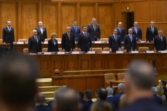 motiunea de cenzura impotriva guvernului ilie bolojan a fost respinsa 69401c43c1935