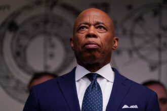 new york mayor issues order targeting israel divestment weeks before mamdani assumes offices 6931e87c0f572